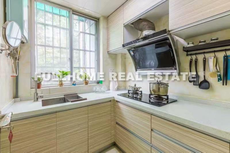 Lane 1-500 Wanpin Road Old House	 - Interior view 5, Shanghai rental property
