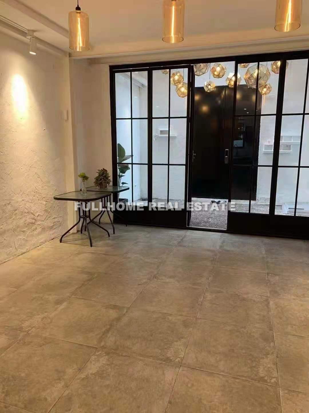 Yu Yang Li - 6 bedroom apartment in Shanghai, Downtown, Downtown