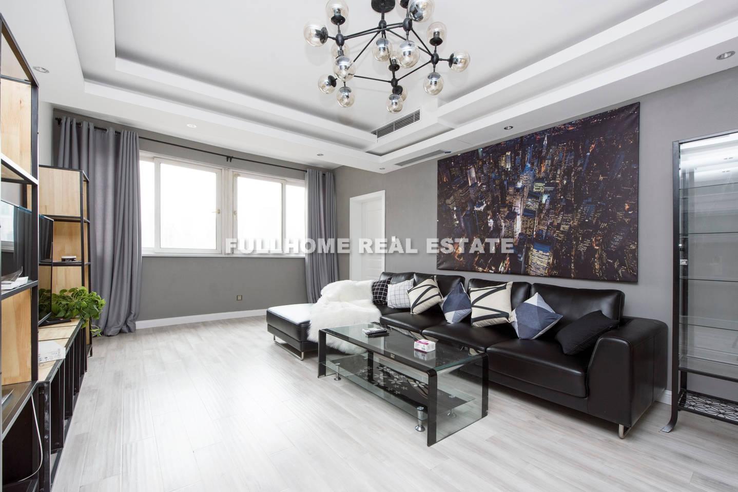 Same compound: Fu Hai Apartment, 4 bedrooms in Shanghai