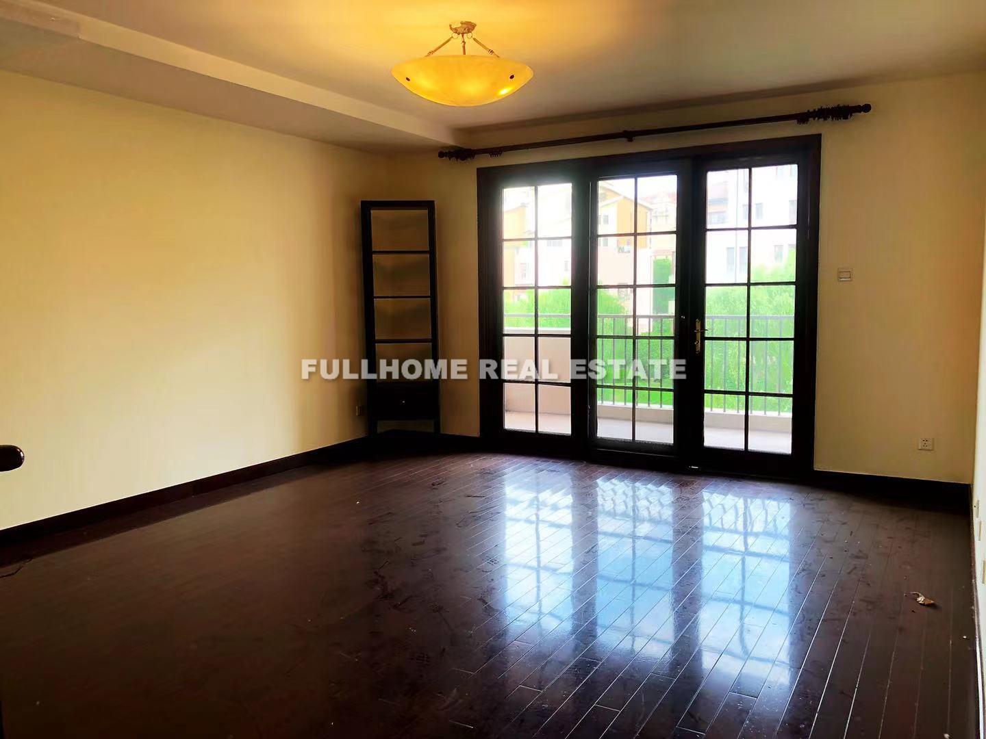 Shanghai Racquet Club - 4 bedroom apartment in Shanghai, Minhang, Suburb