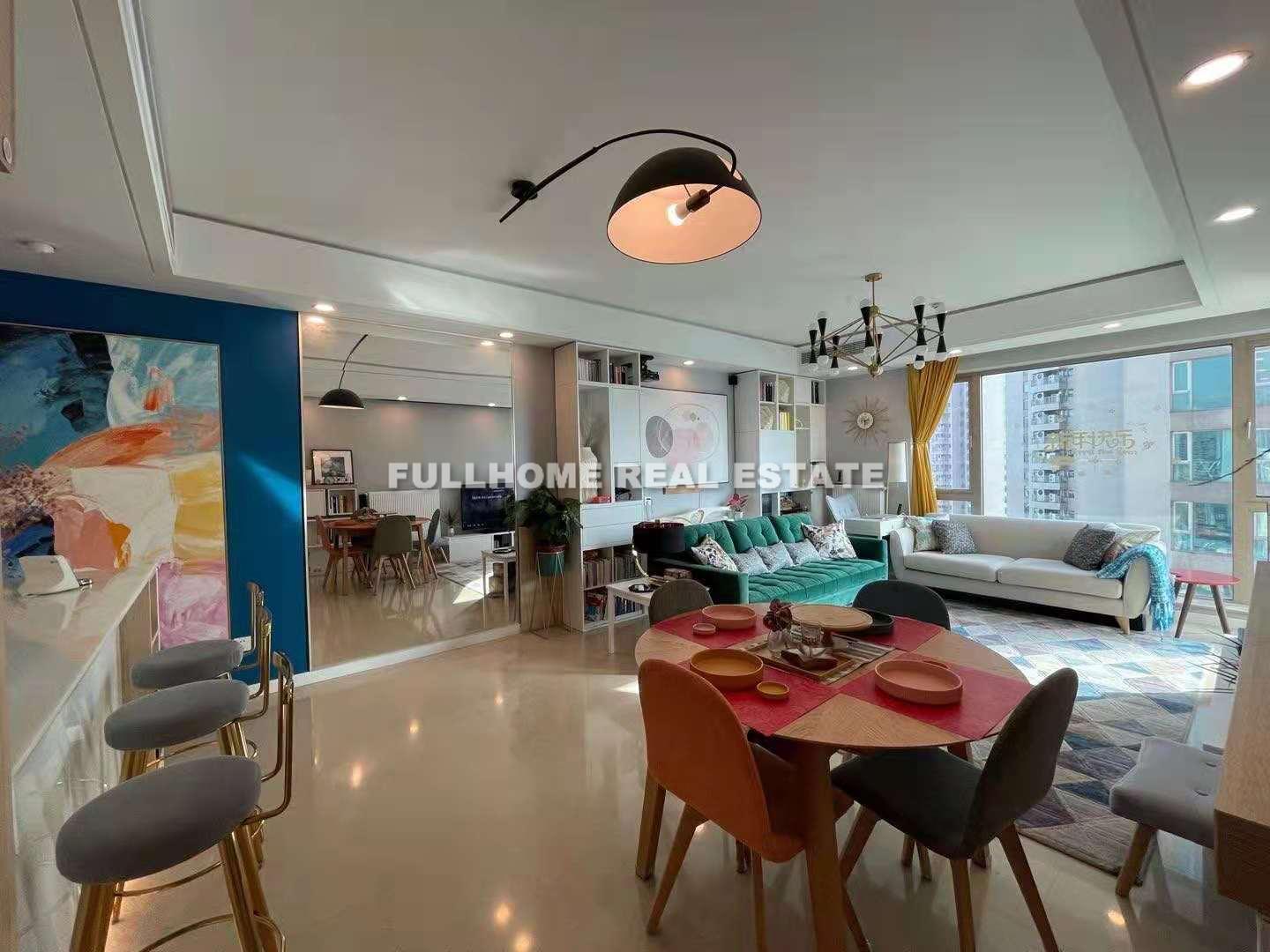 Shimao Riviera Garden - 3 bedroom apartment in Shanghai, Lujiazui, Pudong