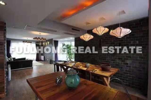 Similar property: East Huaihai Apartment, 5 bedrooms, 300 sqm in Shanghai