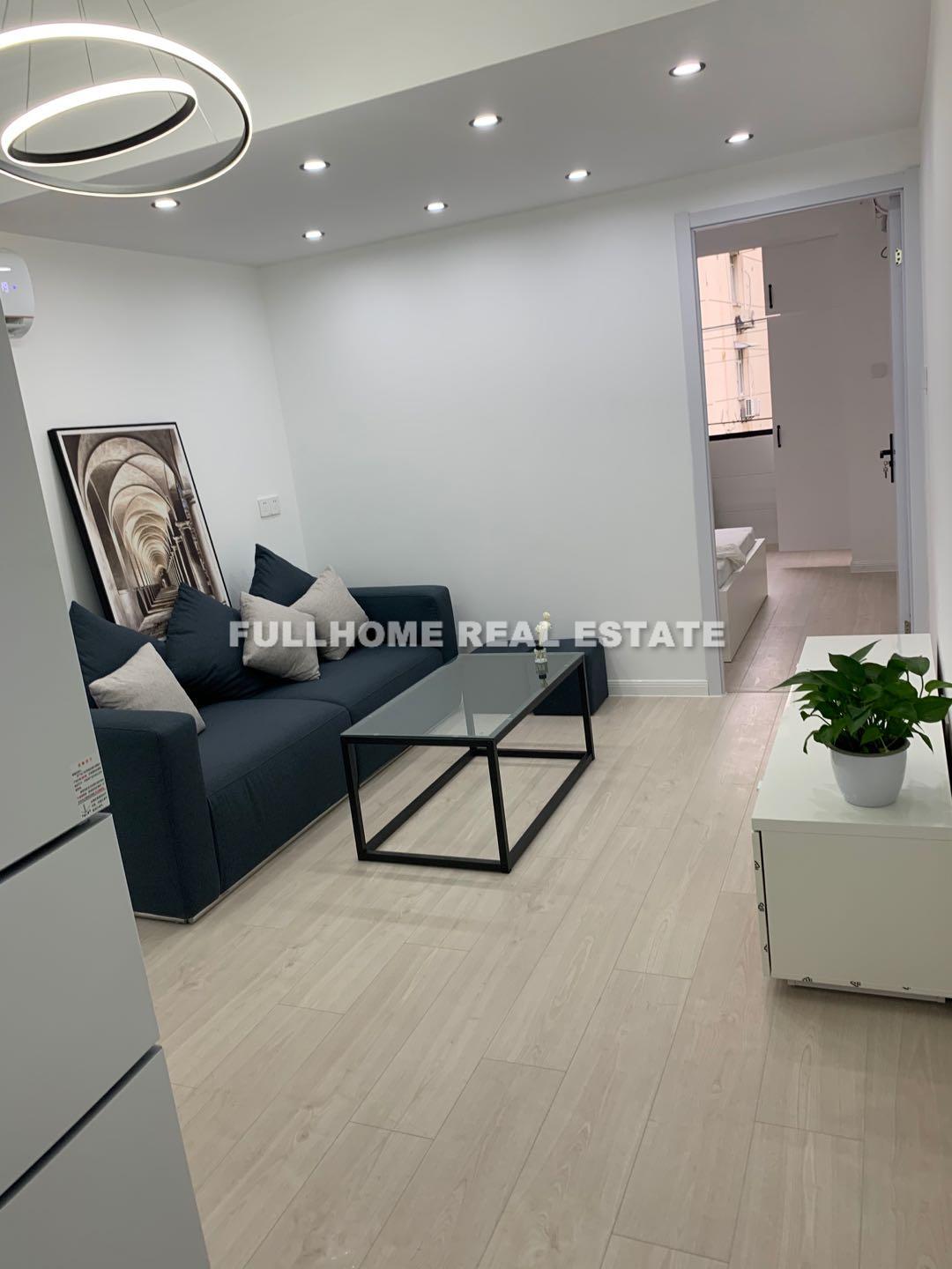 Lane 200-500 Zhenning Road Old House - 1 bedroom apartment in Shanghai, Jing An, Downtown