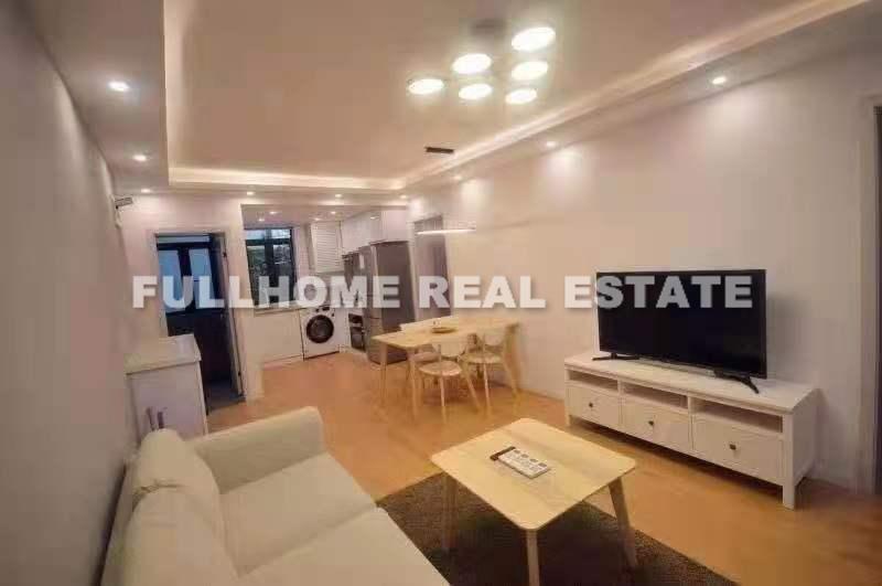 Same compound: Lane 1-500 Hengshan Road Old House, 2 bedrooms in Shanghai