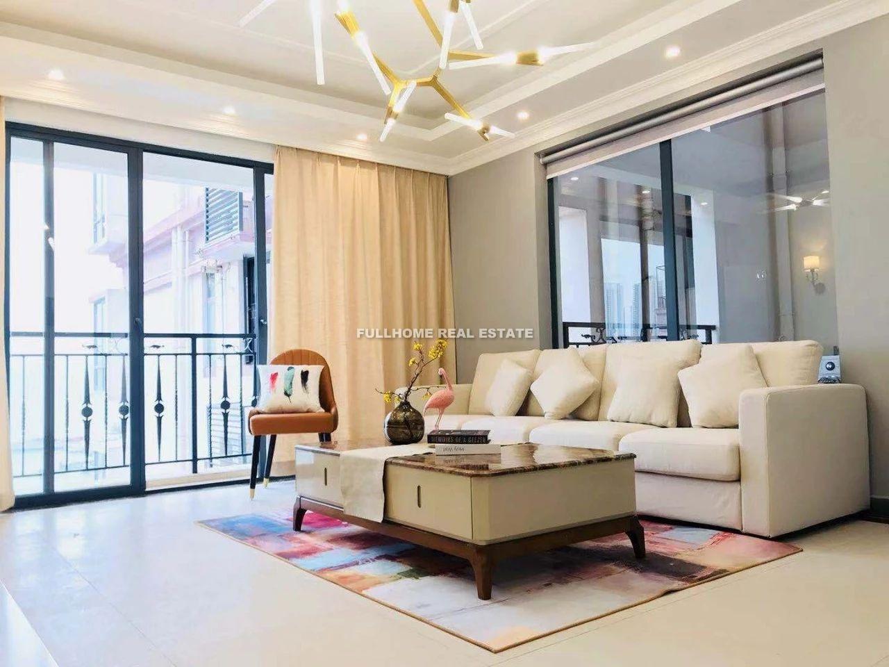 Same compound: Coastal Rose Garden Phase II, 3 bedrooms in Shenzhen