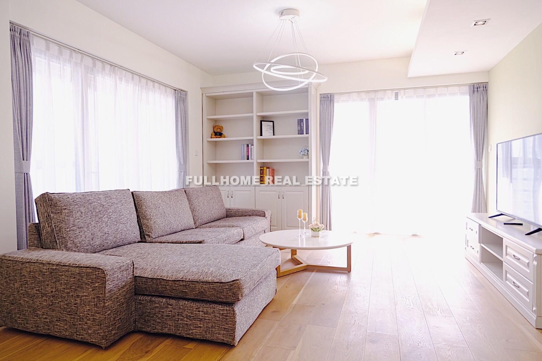 Novel Century - 3 bedroom apartment in Shanghai, Xujiahui, Downtown