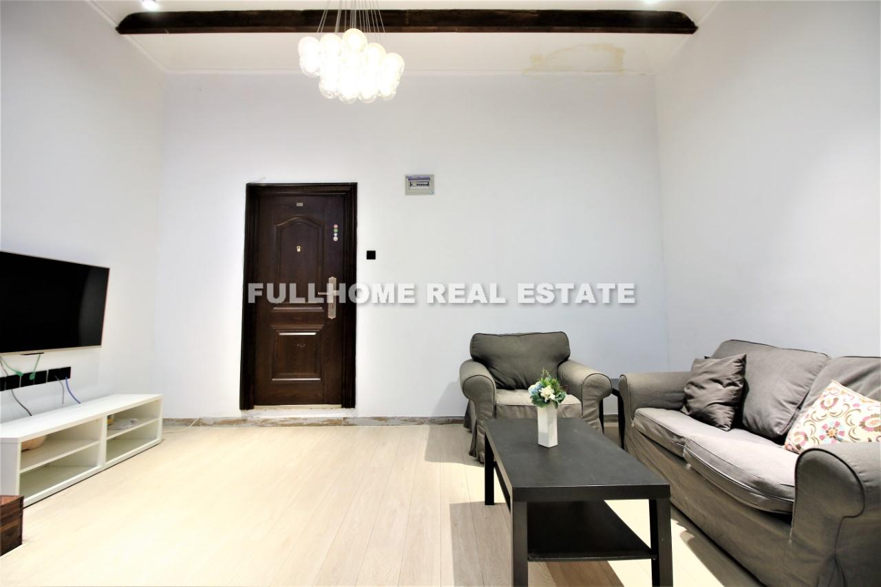 Lane 1-2000 Kangding Road Old House - 2 bedroom apartment in Shanghai, Downtown, Downtown