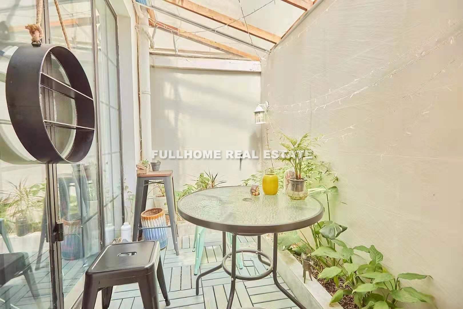 Lane 1-1000 Weihai Road Old House - Interior view 3, Shanghai rental property