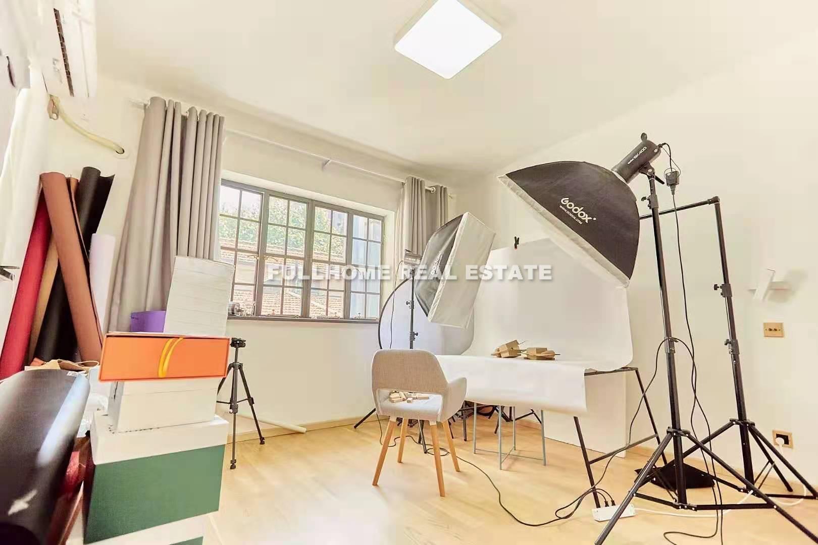 Lane 1-1000 Weihai Road Old House - Interior view 9, Shanghai rental property