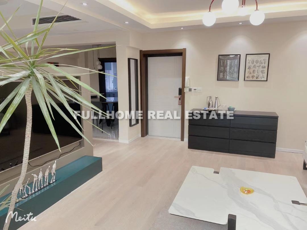 Huashan Garden - 3 bedroom apartment in Shanghai, Xujiahui, Downtown