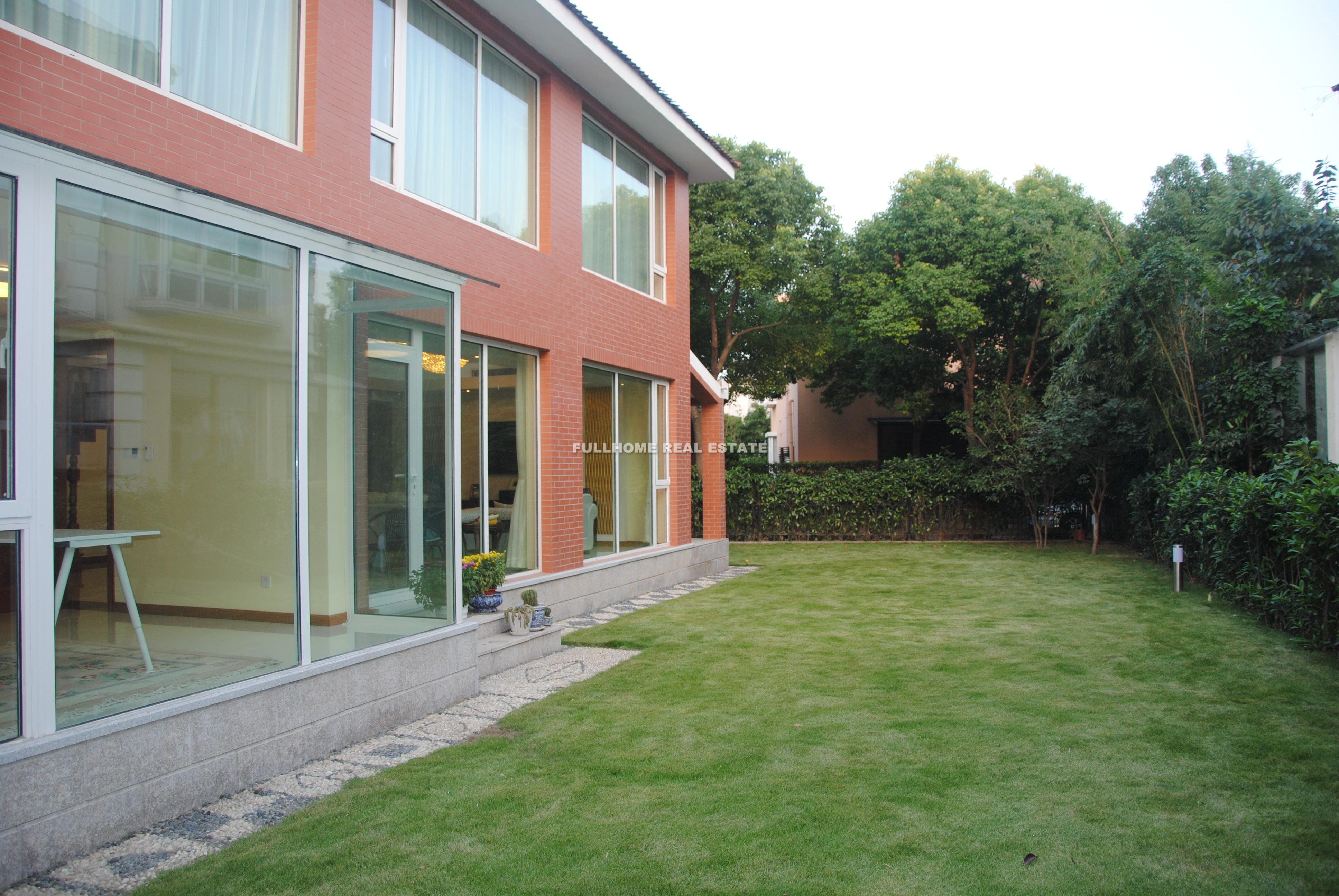 Western Suburban Garden - 5 bedroom apartment in Shanghai, Qingpu, Suburb
