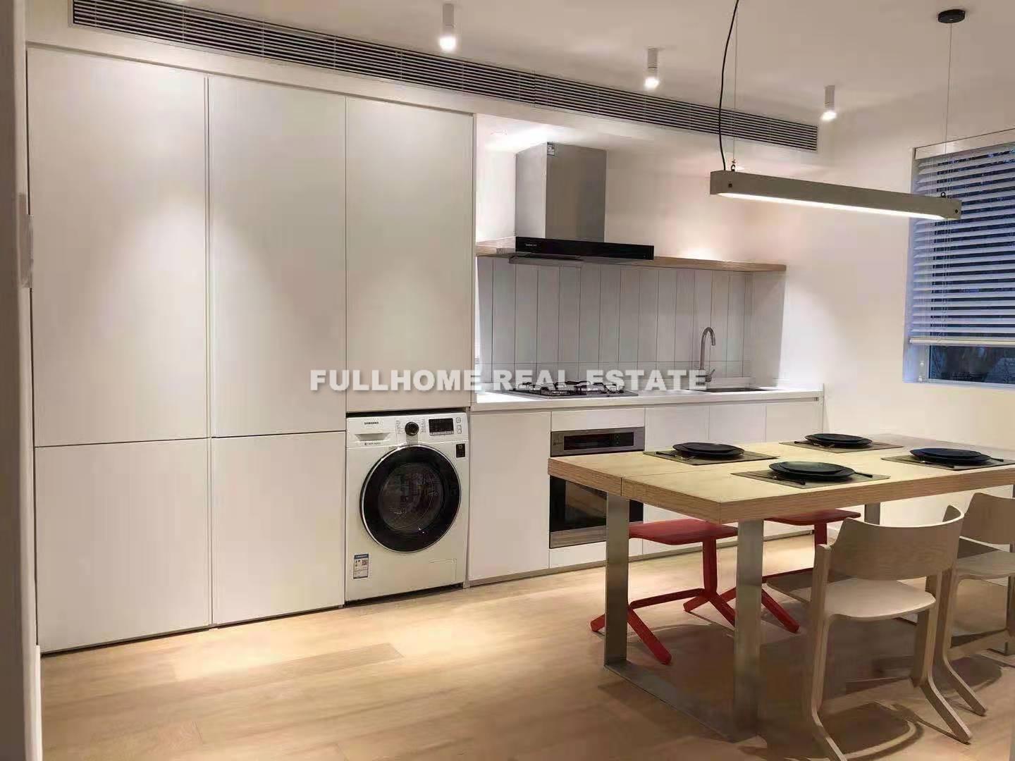 Ruide Plaza(No. 9 Jiande Rd.) - 2 bedroom apartment in Shanghai, Xujiahui, Downtown