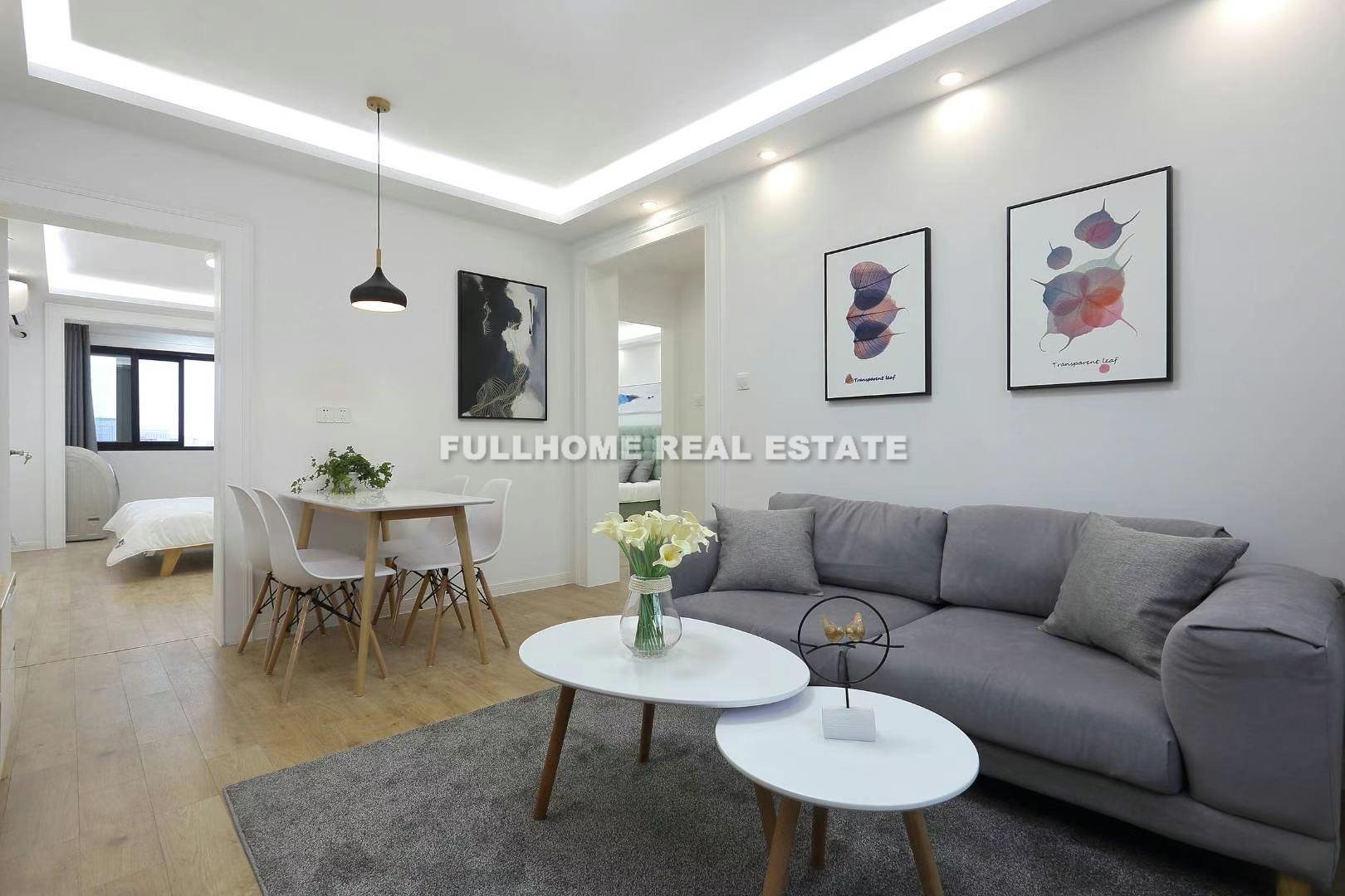 Pinghua Mansion - 3 bedroom apartment in Shanghai, Downtown, Downtown