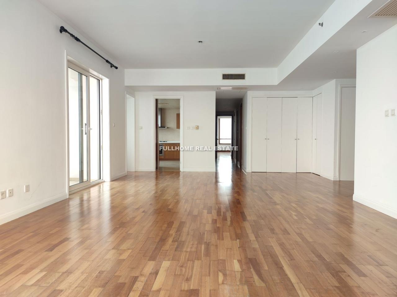 Park Avenue - 5 bedroom apartment in Beijing, Chaoyang Park