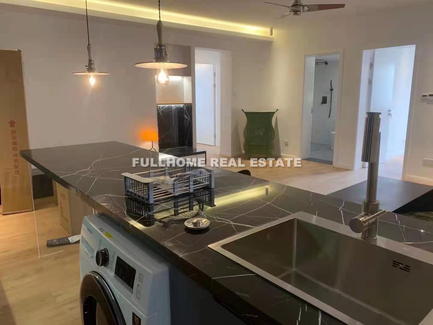  Jing An International Plaza - 3 bedroom apartment in Shanghai, Jing An, Downtown
