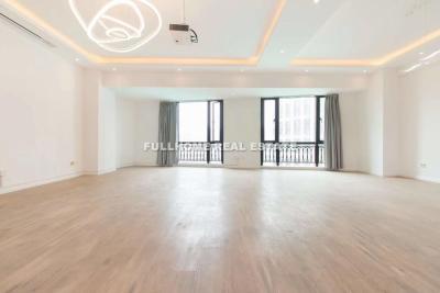 Same compound: East Asia Apartments, 3 bedrooms in Shanghai