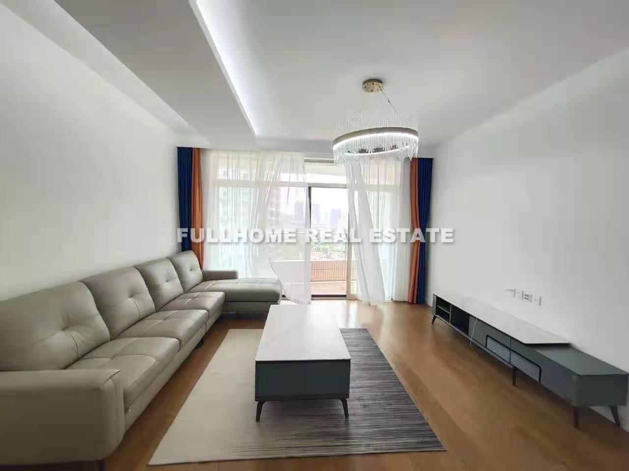 Top Of City - 4 bedroom apartment in Shanghai, People Square, Downtown