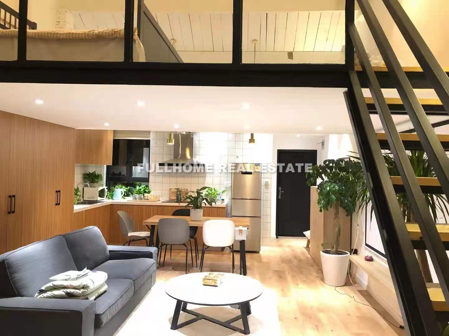 Same compound: Lane 1-400 Danshui Road Old House	, 1 bedrooms in Shanghai