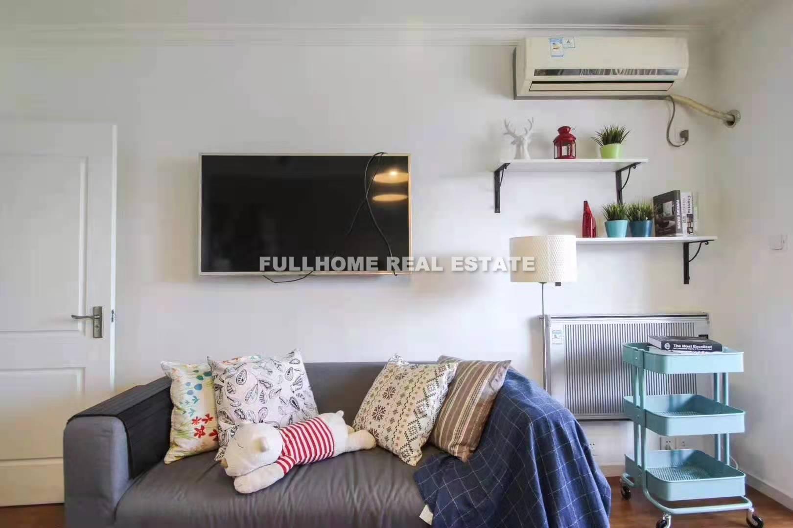 Huai Hai Mansion - 1 bedroom apartment in Shanghai, People Square, Downtown