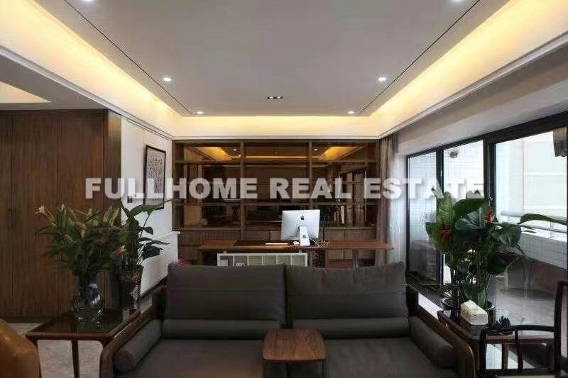 Similar property: Kingsville, 4 bedrooms, 288 sqm in Shanghai