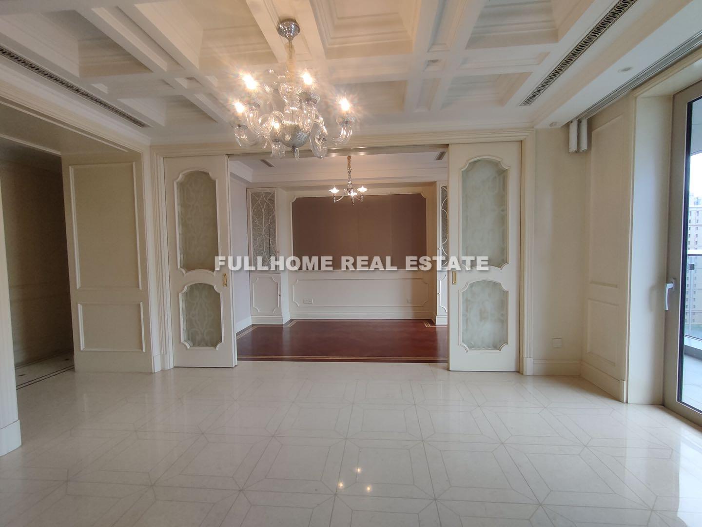 Lv Cheng Huang Pu Wan - 4 bedroom apartment in Shanghai, Downtown, Downtown