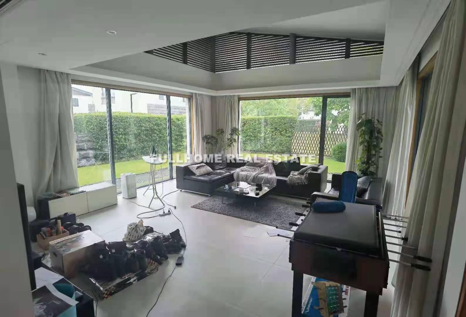 Lakeside Ville - 3 bedroom apartment in Shanghai, Qingpu, Suburb