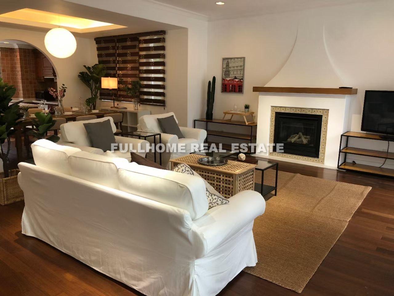 Similar property: Vizcaya Villa, 4 bedrooms, 450 sqm in Shanghai