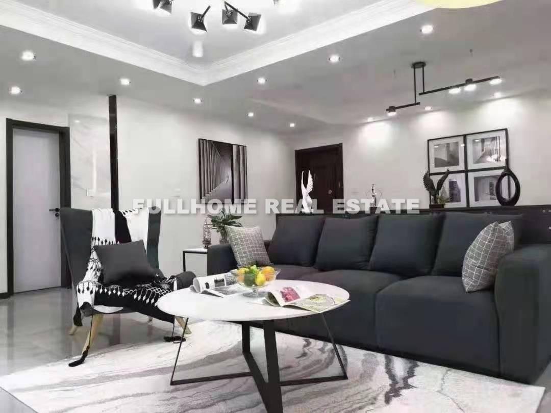 Yongchang Building - 2 bedroom apartment in Shanghai, Jing An, Downtown