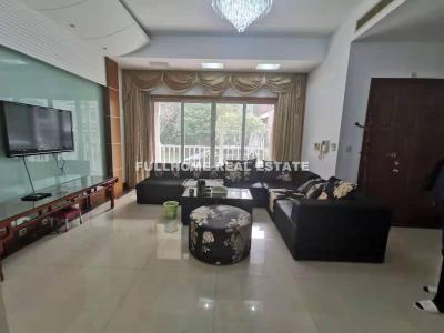 Same compound: China Garden Villas, 3 bedrooms in Shanghai