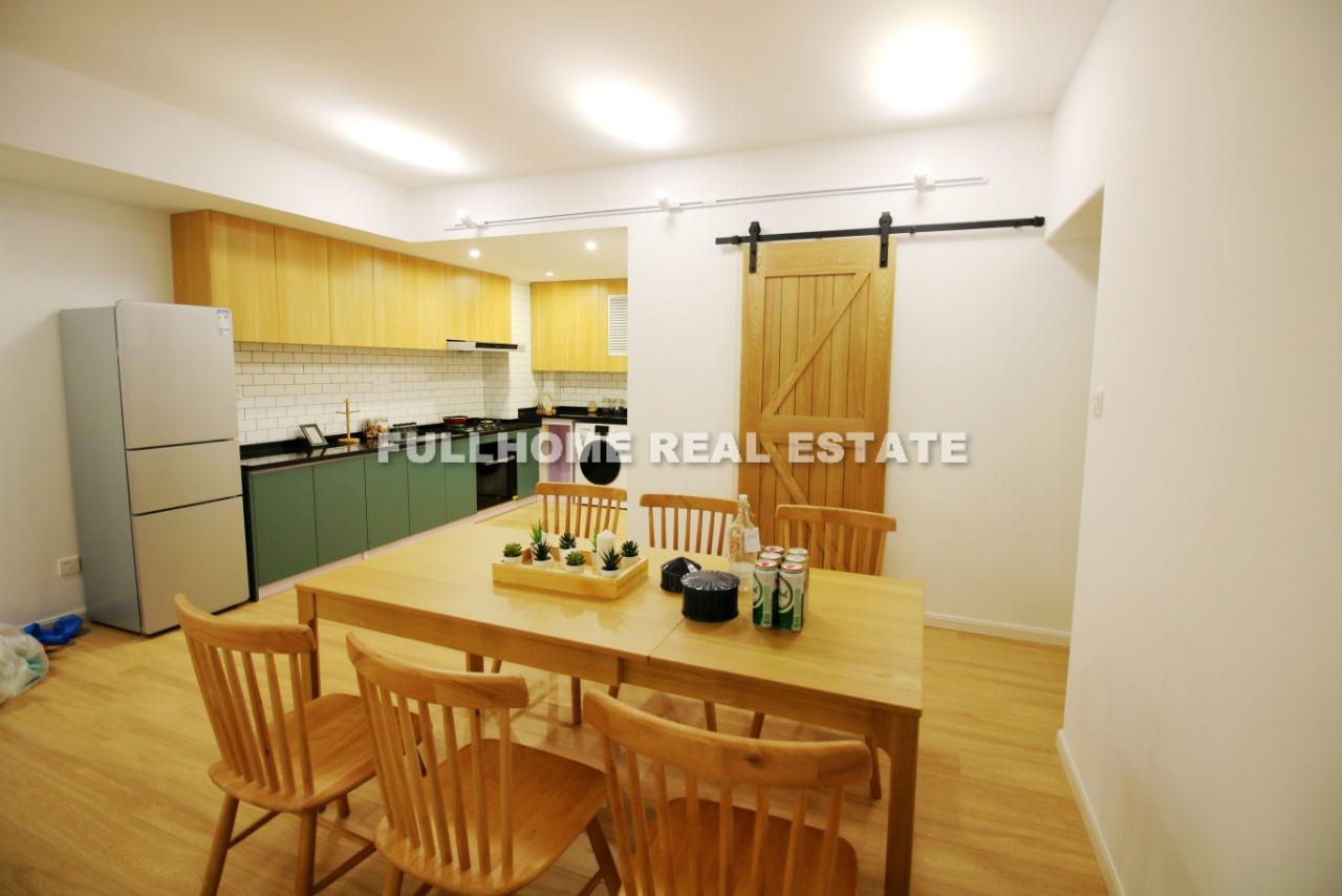 Mei Lian Mansion - 2 bedroom apartment in Shanghai, Downtown, Downtown