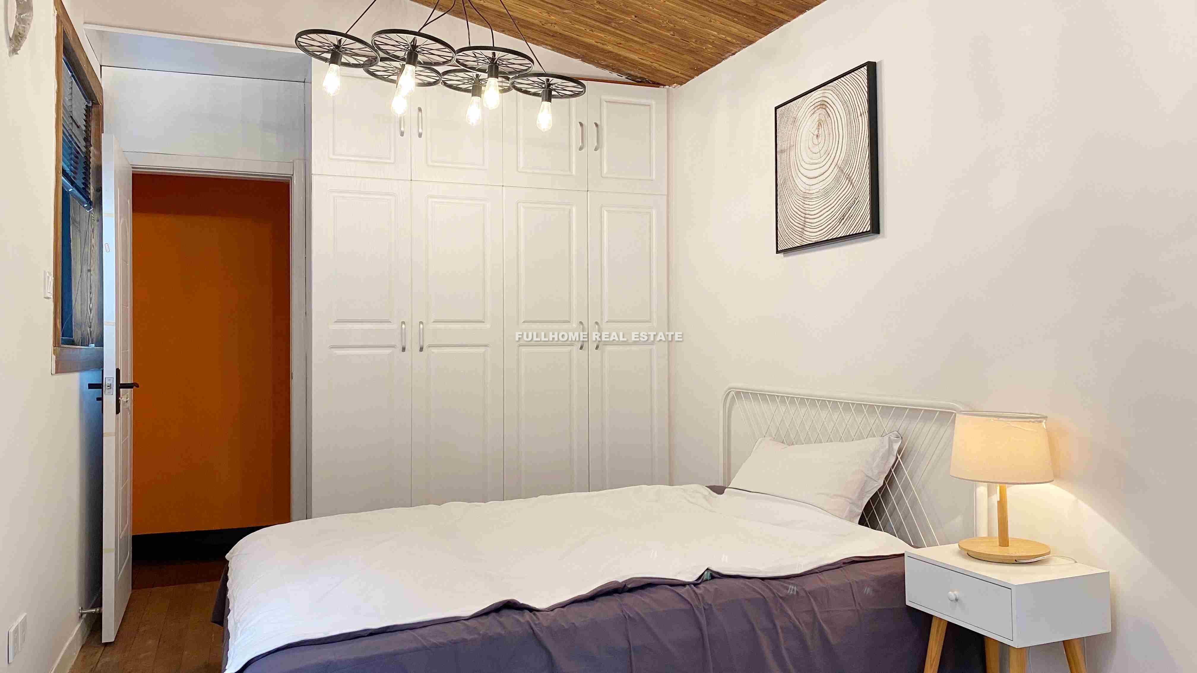 Lane 100-2000 West Nan Jing Road Old House - Interior view 8, Shanghai rental property
