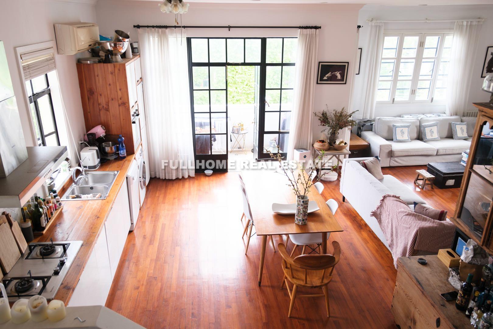 Lane 1-500 Middle Wulumuqi Old House - 3 bedroom apartment in Shanghai, FFC, Downtown