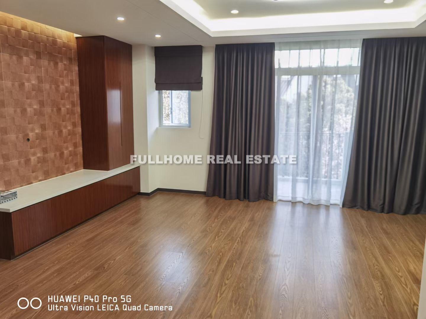 The Greenhills - 3 bedroom apartment in Shanghai, Jingqiao Green City, Pudong
