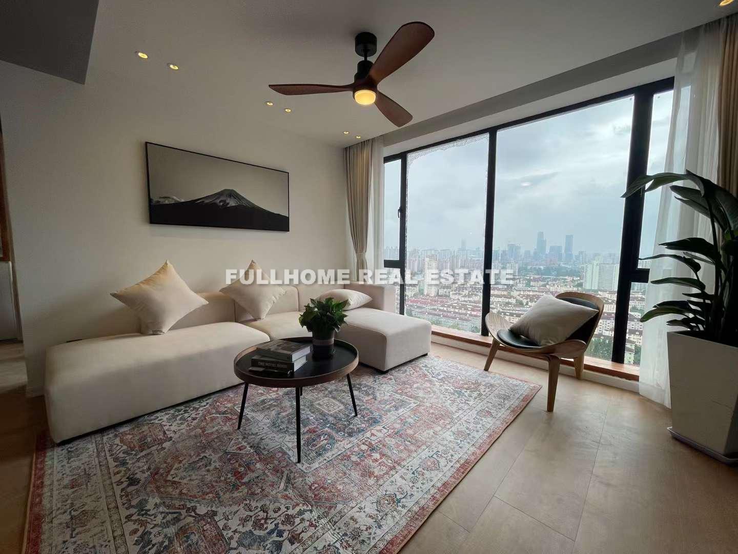 Jiahui Plaza - 4 bedroom apartment in Shanghai, Downtown, Downtown