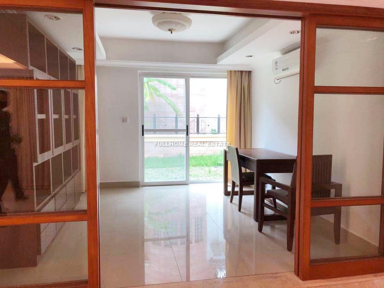 Golden Lake Garden - Interior view 8, Guangzhou rental property
