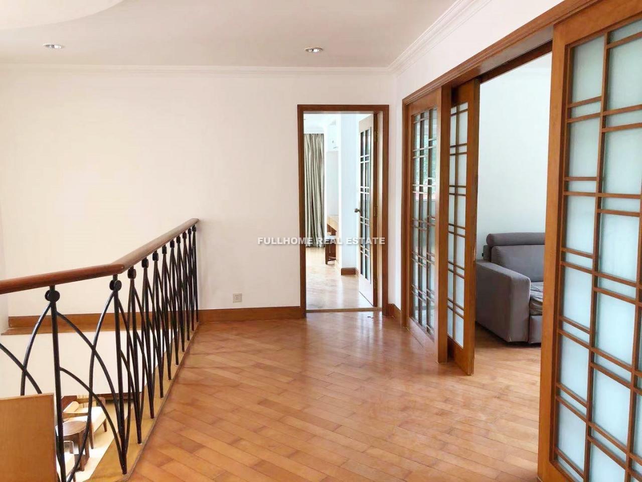 Golden Lake Garden - Interior view 17, Guangzhou rental property