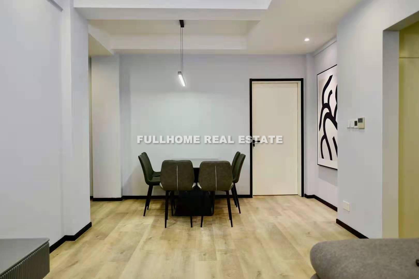 Same compound: Ba Yi Compound, 3 bedrooms in Shanghai