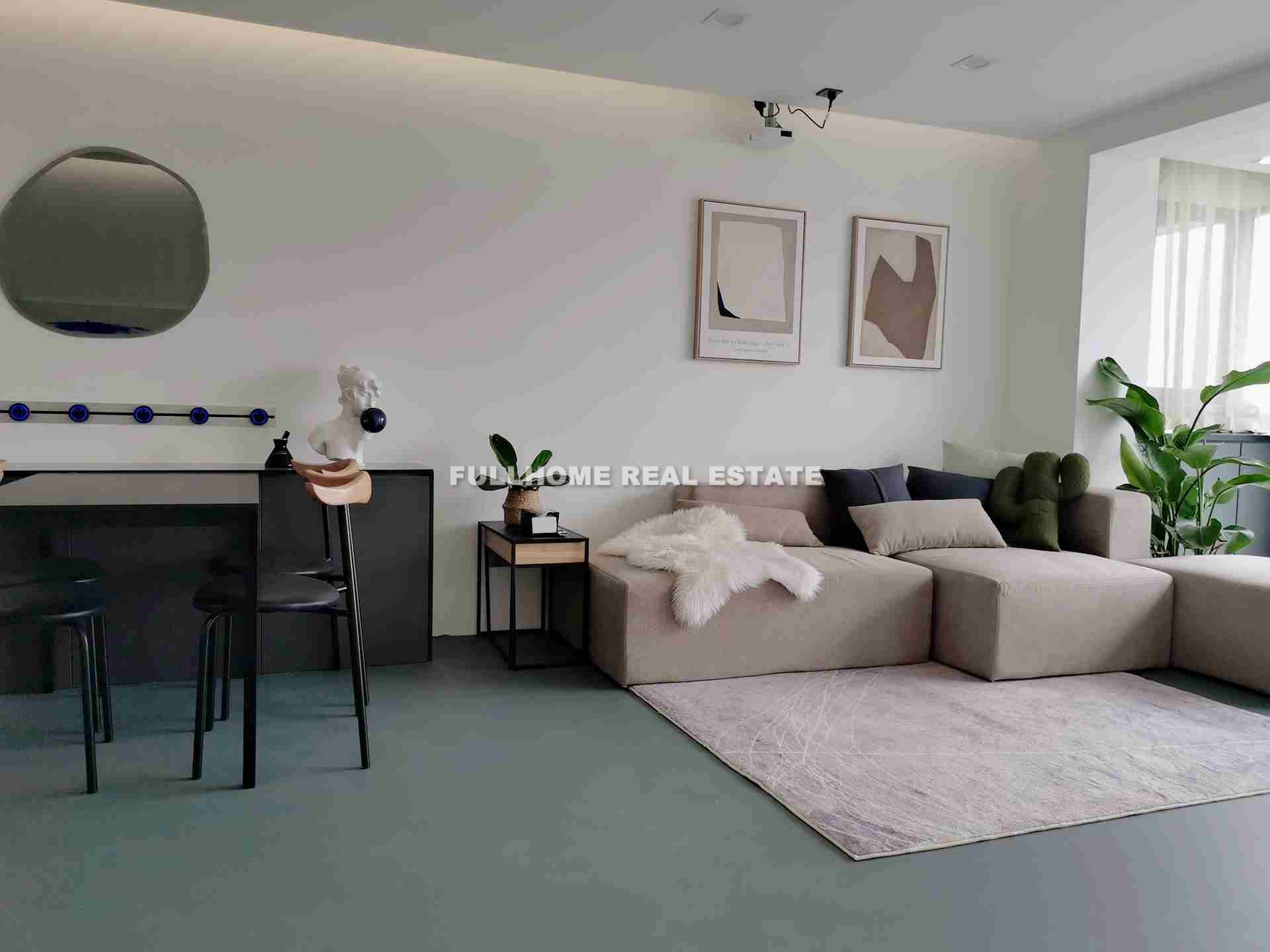 Jing An Phoenix Garden - 2 bedroom apartment in Shanghai, Downtown, Downtown