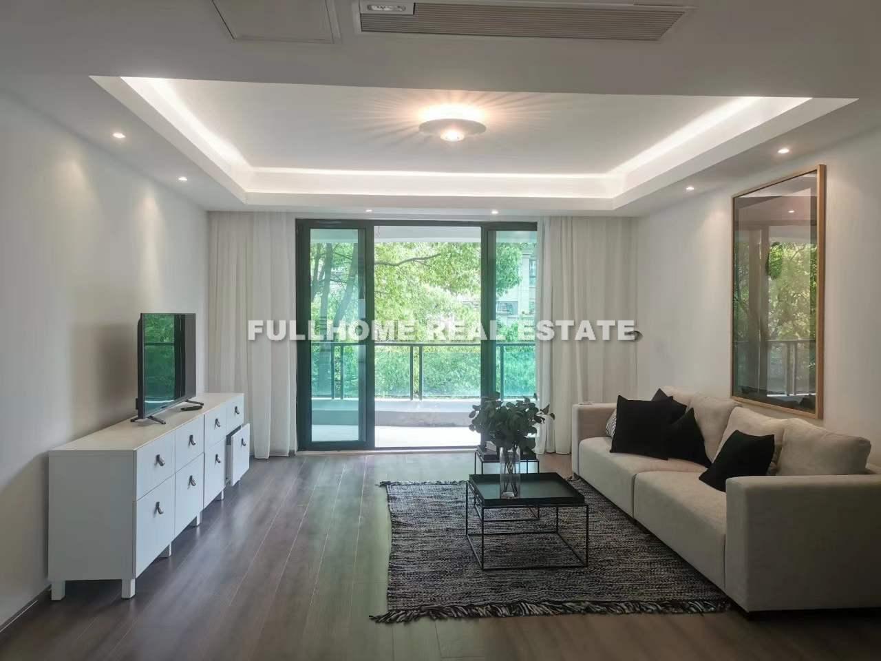 Dahua River Garden - 3 bedroom apartment in Shanghai, Putuo, Downtown