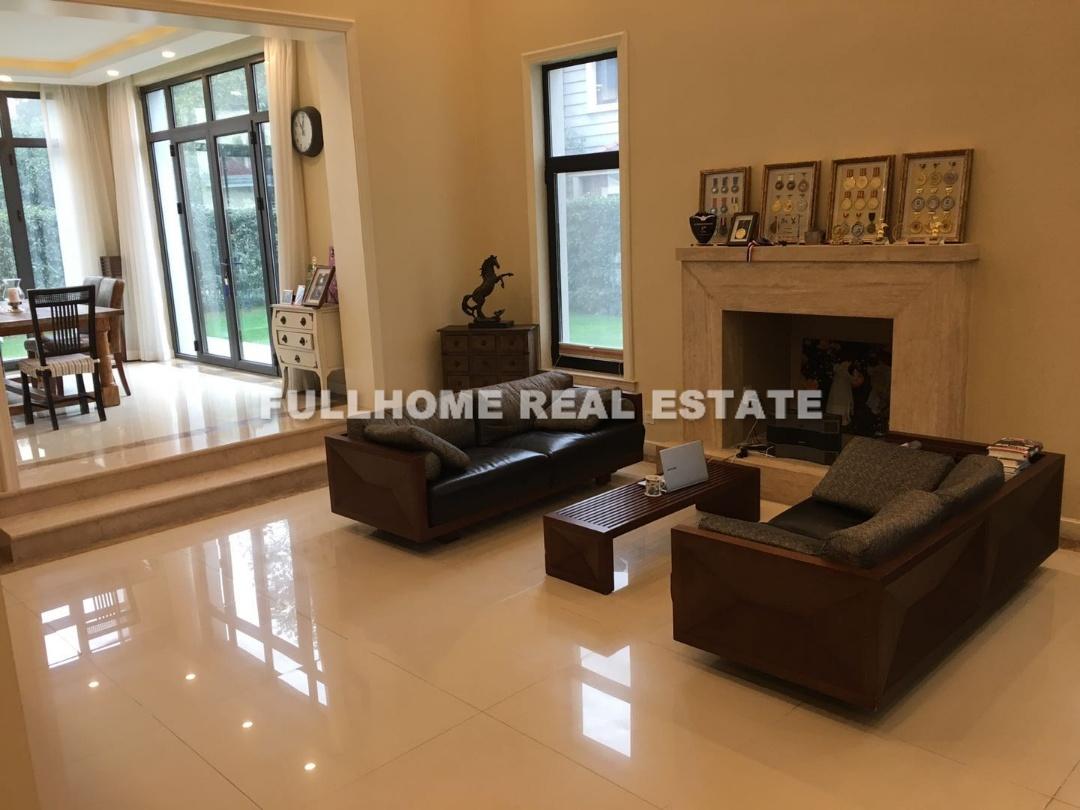 Similar property: Risen Garden, 4 bedrooms, 341 sqm in Shanghai