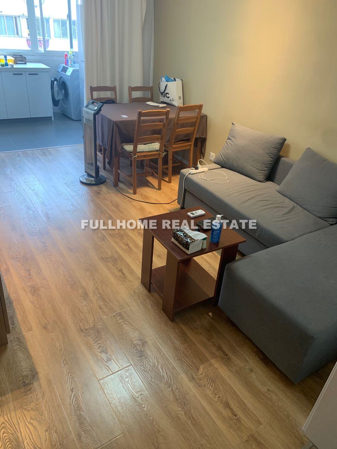 Same compound: Golden Lion Apartment, 1 bedrooms in Shanghai