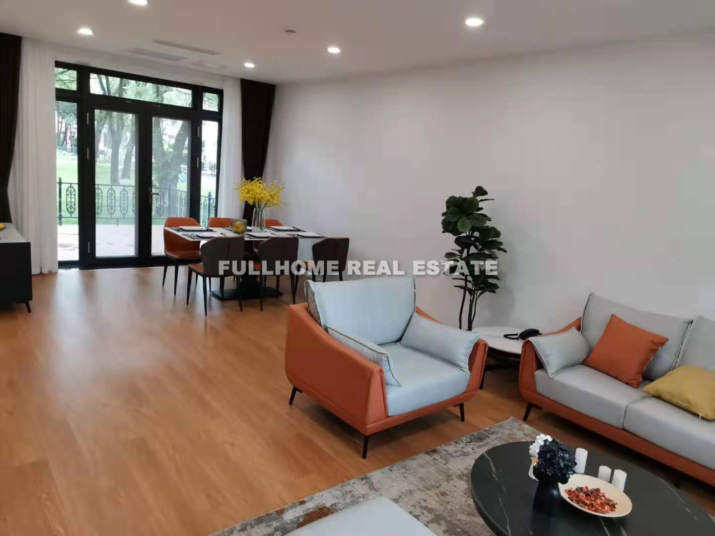 Similar property: Green Valley Villas, 4 bedrooms, 280 sqm in Shanghai