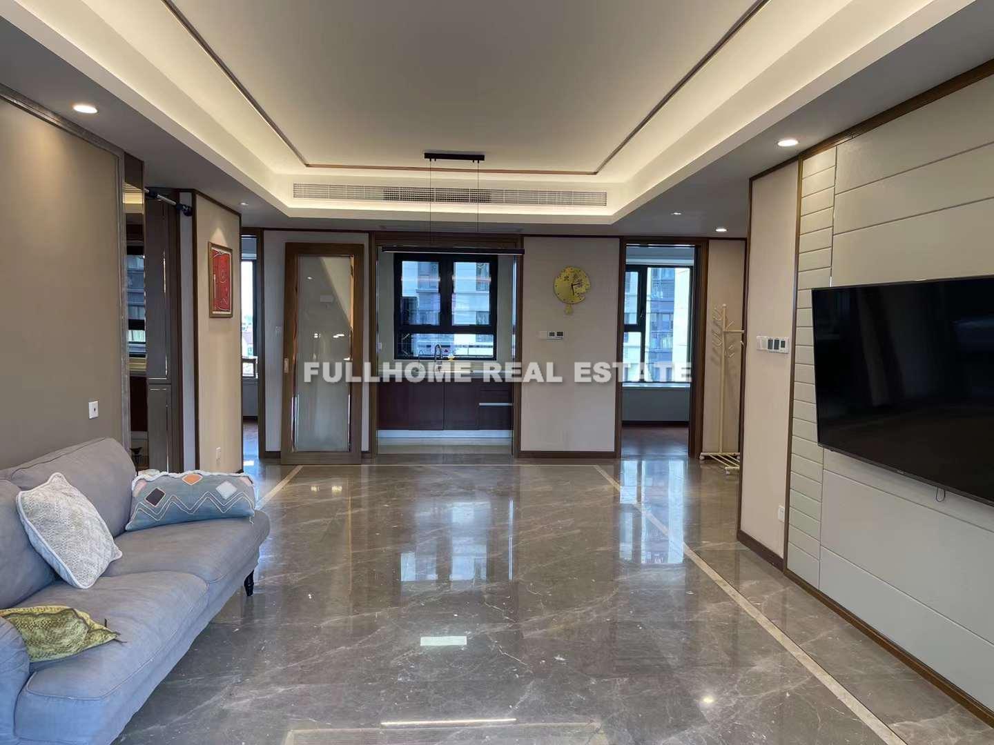 Hongqiao Zheng Rong Fu - 4 bedroom apartment in Shanghai, Qingpu, Suburb