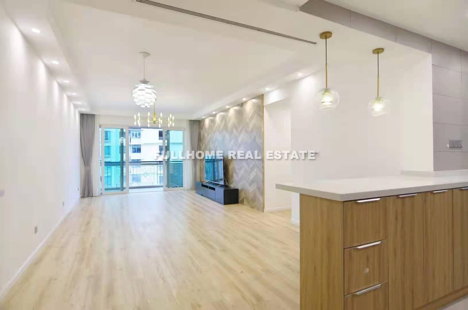 Jewel Garden - 3 bedroom apartment in Shanghai, Xujiahui, Downtown