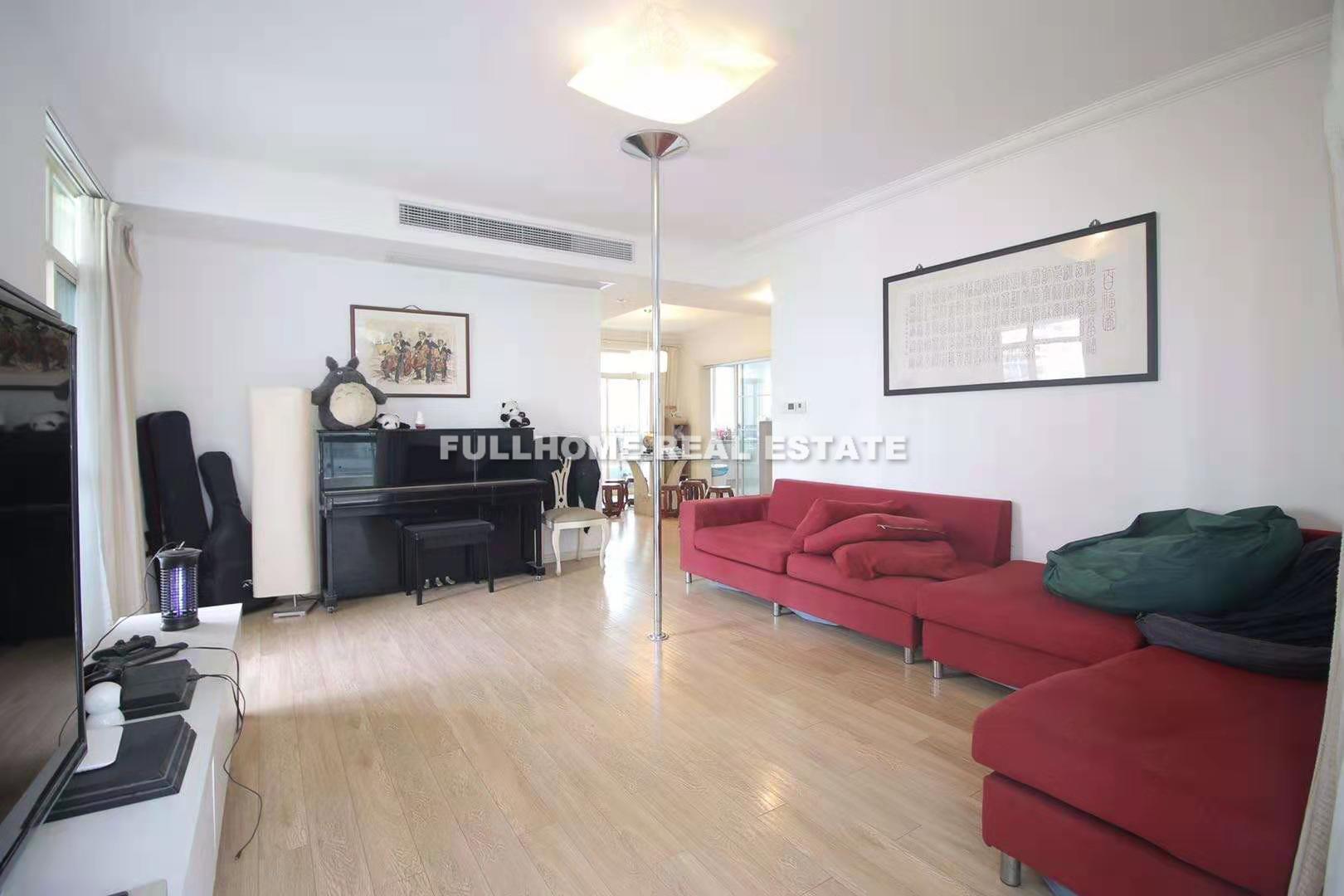 Top Of City - 4 bedroom apartment in Shanghai, People Square, Downtown