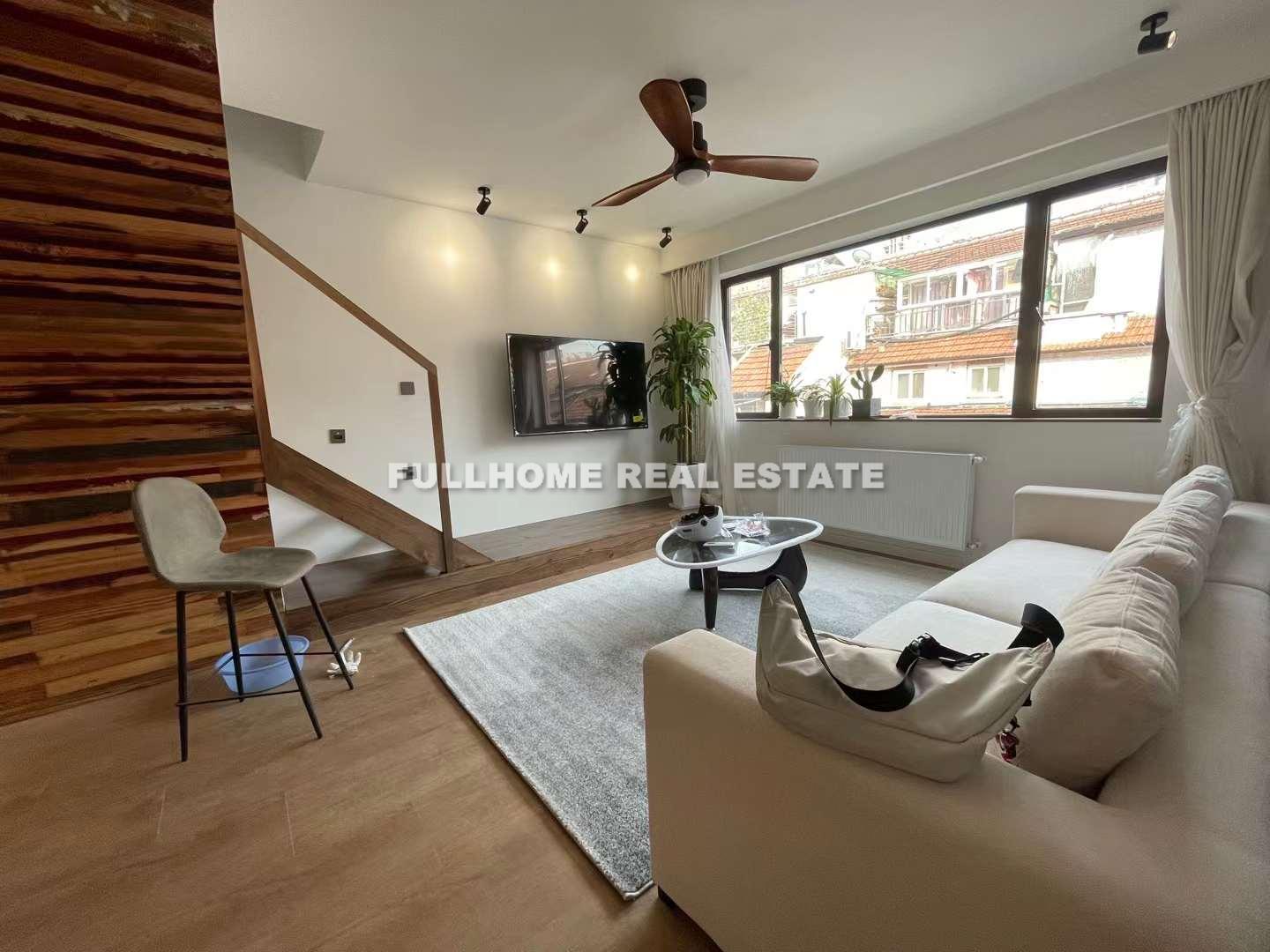 Lane 1-1000 North Shanxi Road Old House - 2 bedroom apartment in Shanghai, FFC, Downtown