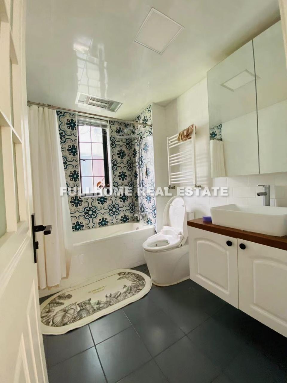 Royal Garden - Interior view 4, Shanghai rental property