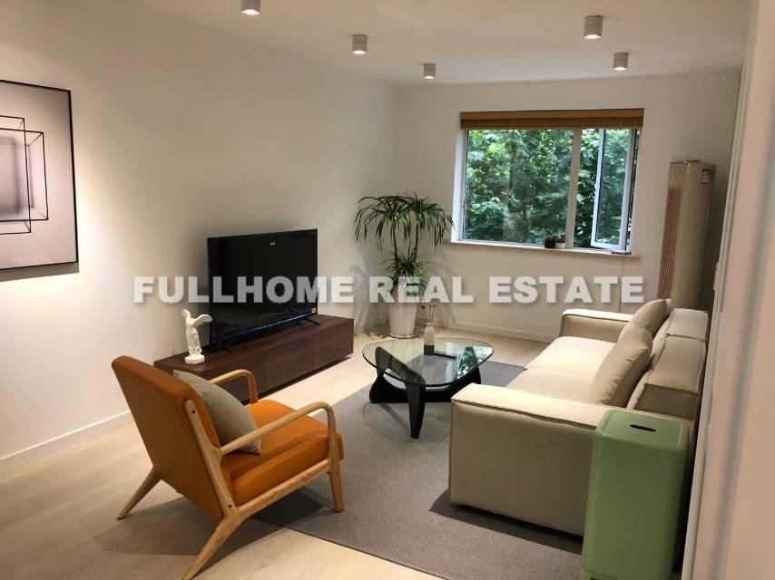 Lane 1-2000 Kangding Road Old House - 2 bedroom apartment in Shanghai, Downtown, Downtown