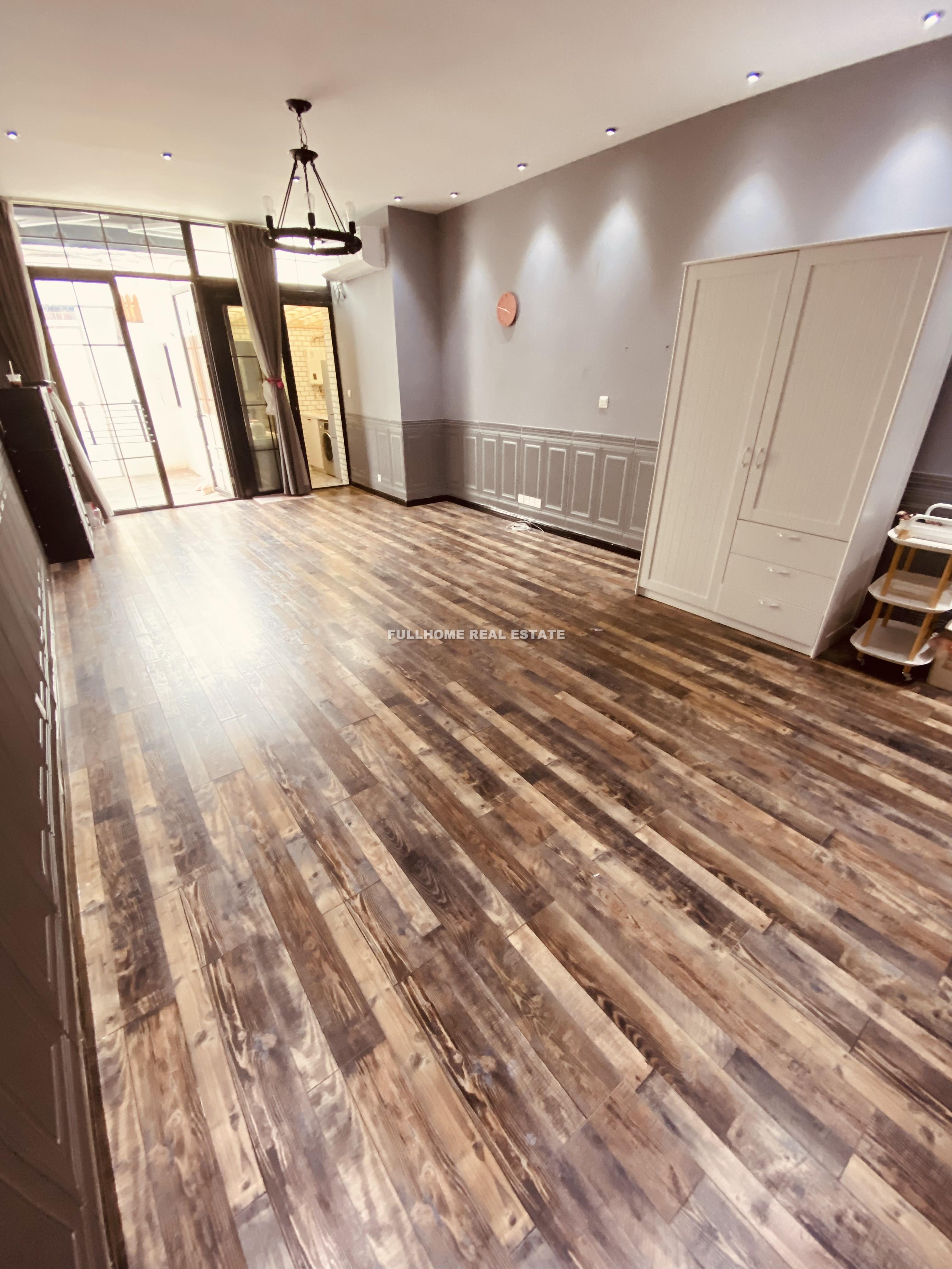 Lane 200-500 South Xiang Yang Road Old House - Interior view 4, Shanghai rental property