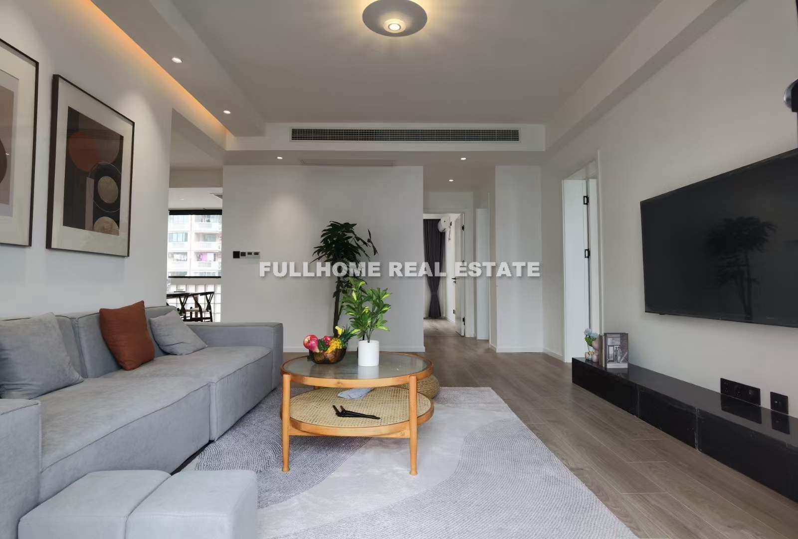 St. Johnson - 3 bedroom apartment in Shanghai, Zhongshan Park, Downtown